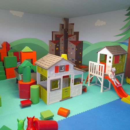 Blatsky Dvur Aparthotel Veselí nad Lužnicí Bagian luar foto