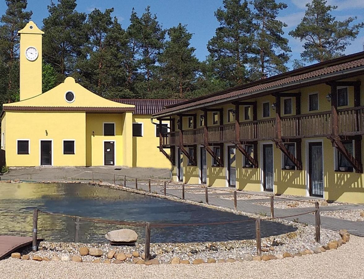 Blatsky Dvur Aparthotel Veselí nad Lužnicí Bagian luar foto
